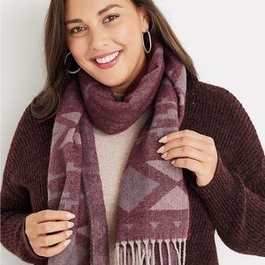 Maurices Scarf